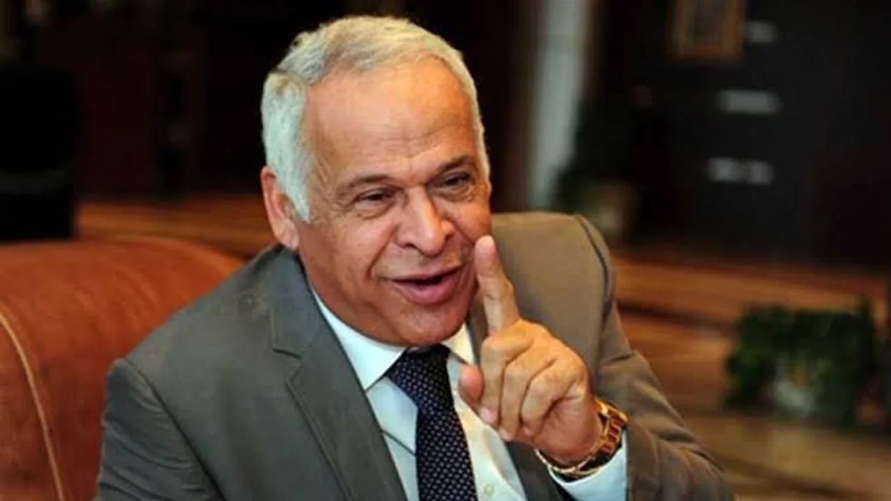 فرج عامر يثير الجدل بشأن ثنائي هجومي جزائري في الدوري المصري